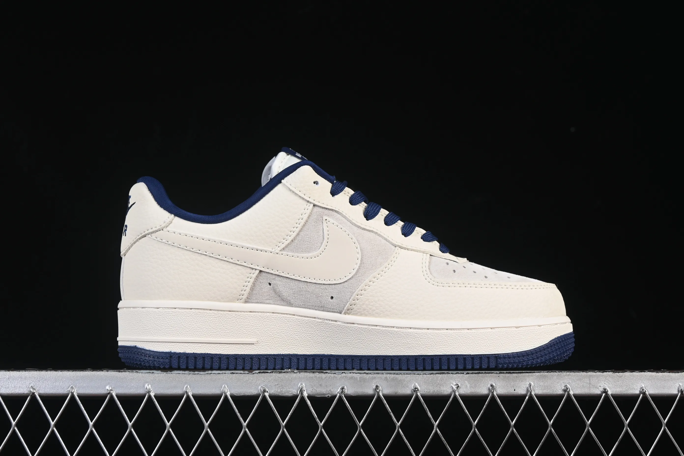 All categories Nk Air Force 1 Air Force series Nk Air Force 1 Low Air Force low-top Nike Air Force 1'07 Low North Face joint pig eight-meter blue Air Force 1 low-top casual sneakers DF0188-107
